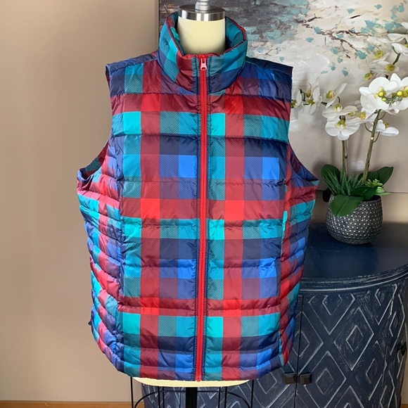 Lands' End Jackets & Blazers - NWT Lands’ End Plaid Puffer Vest - Size 1X